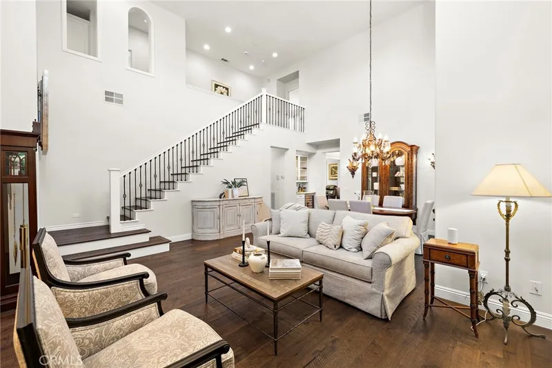 110 Plaza Via Sol, San Clemente, CA 92673