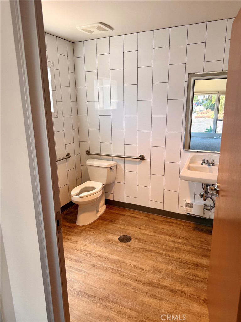 Private bathroom only for Suite A - 110 W Escalones A, San Clemente CA 92672 - photo 18