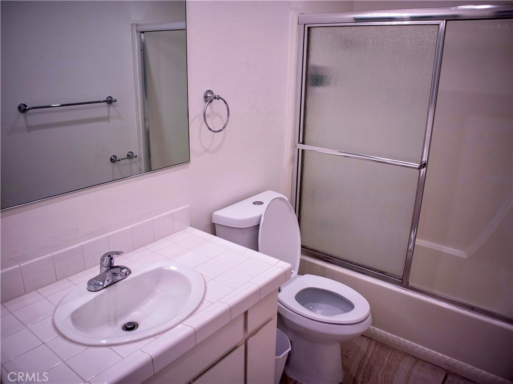 Full bathroom just outside bedroom on ocean side of unit. - 1107 Buena Vista, San Clemente CA 92672 - photo 11