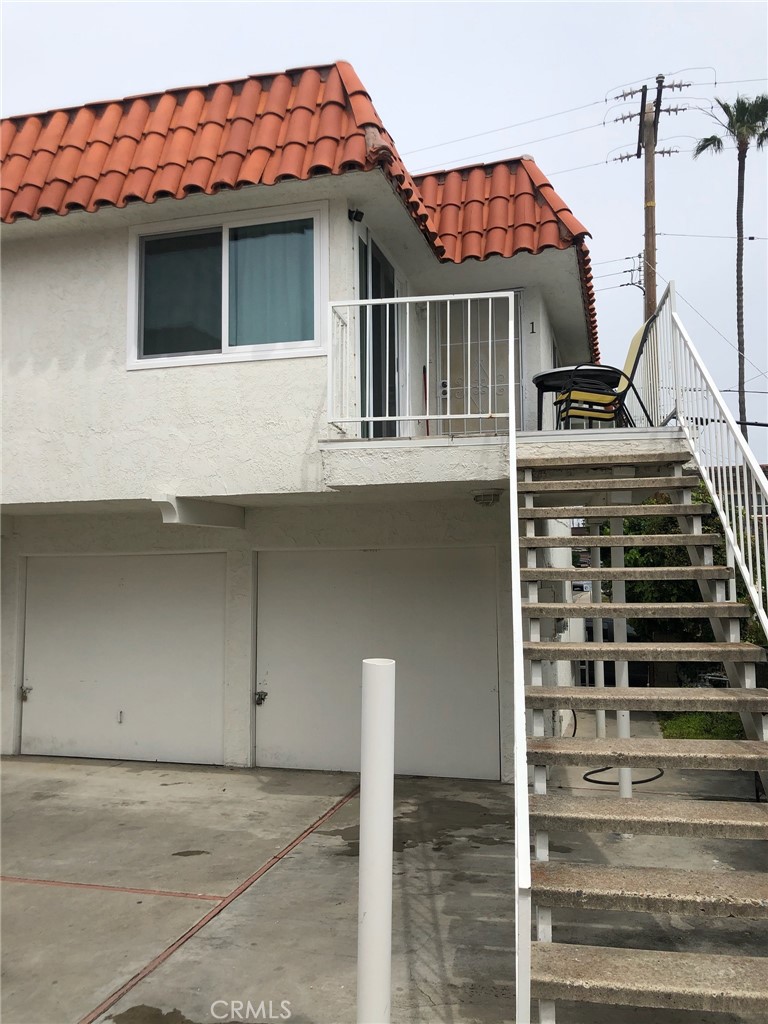 Upstairs with garages below. - 1107 Buena Vista, San Clemente CA 92672 - photo 17