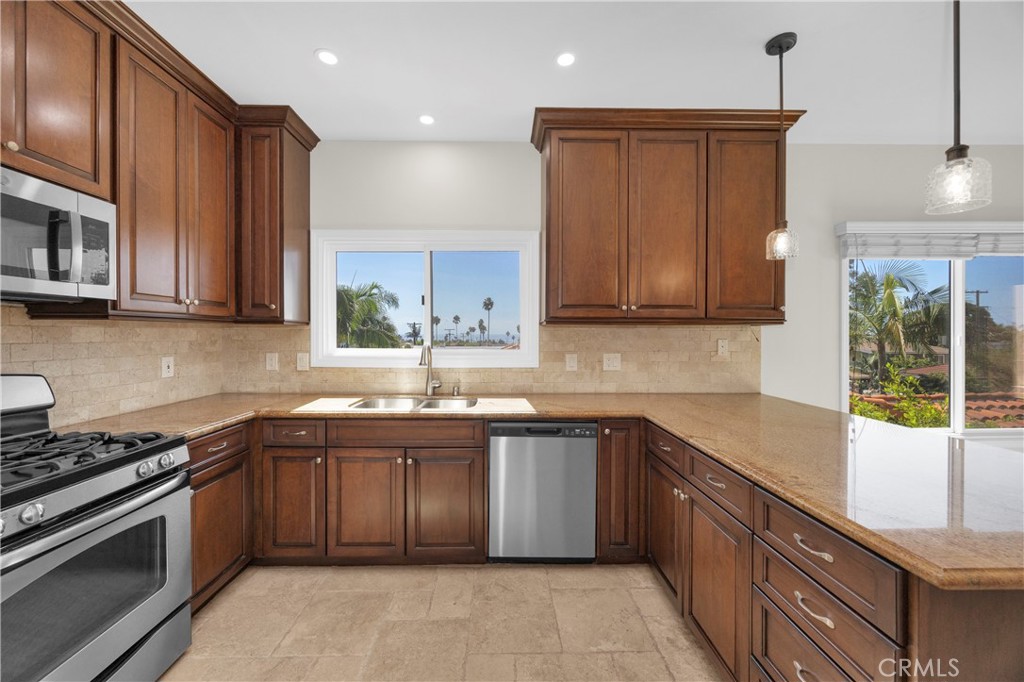 117 Avenida Pelayo, San Clemente CA 92672 - photo 25