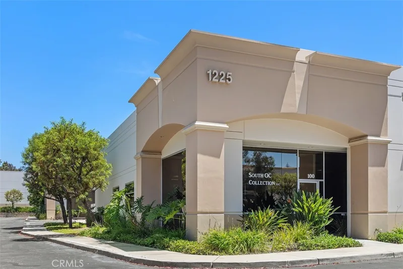 1225 Puerta Del Sol 100, San Clemente, CA 92673