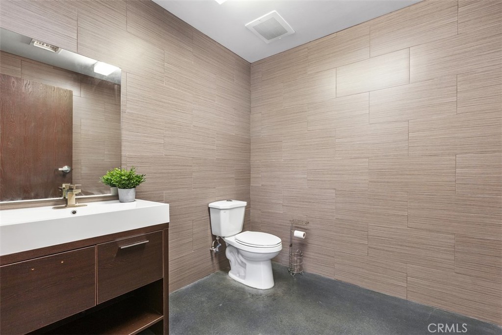 1225 Puerta Del Sol 100, San Clemente CA 92673 - photo 10