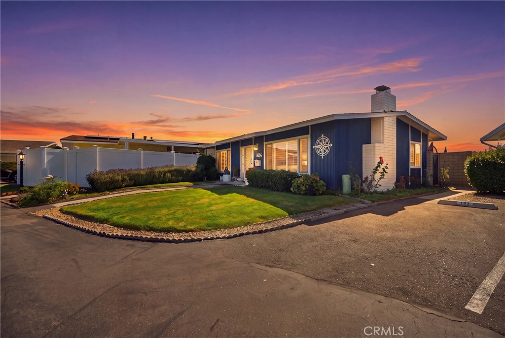 123 Monte Vista 12, San Clemente CA 92672 - photo 3