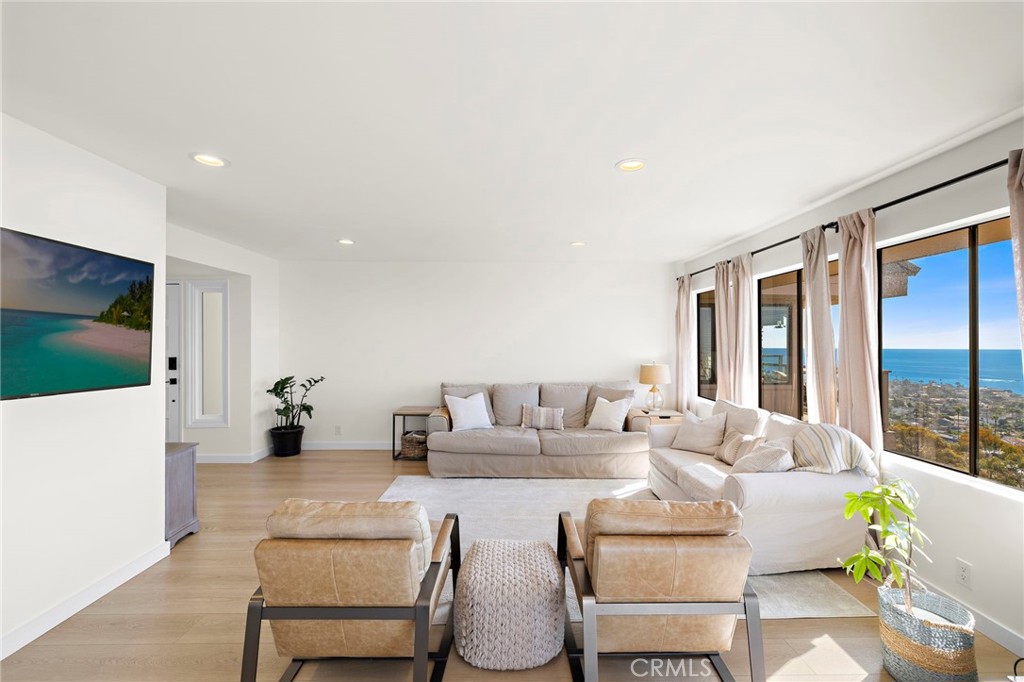 126 Calle Patricia, San Clemente CA 92672 - photo 3