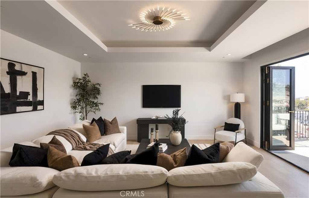 126 Calle Redondel, San Clemente CA 92672 - photo 4