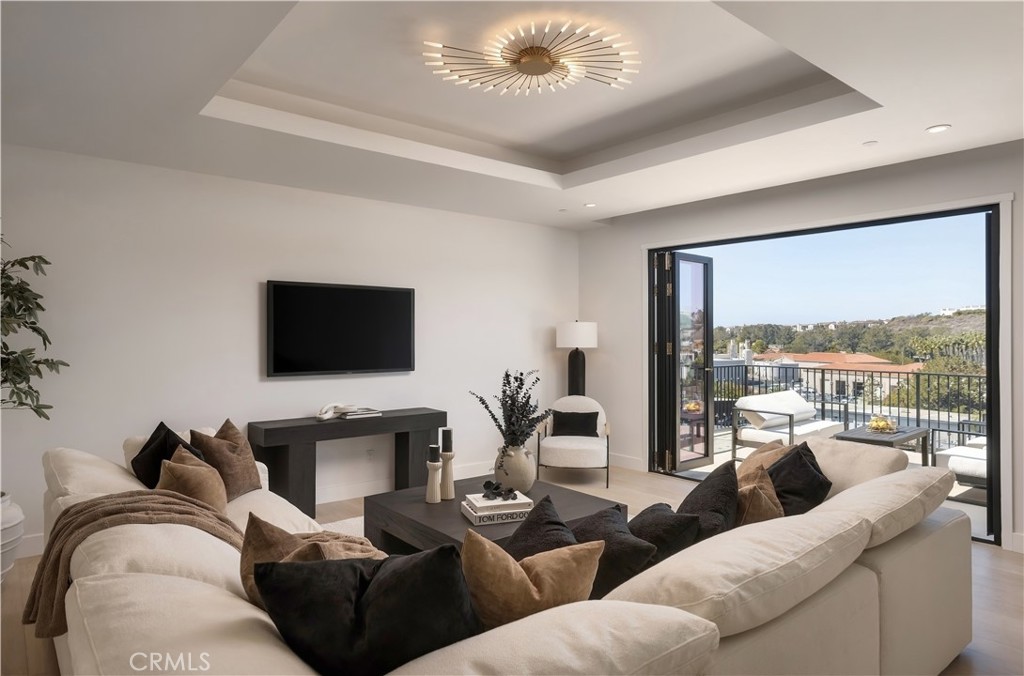 126 Calle Redondel, San Clemente CA 92672 - photo 25