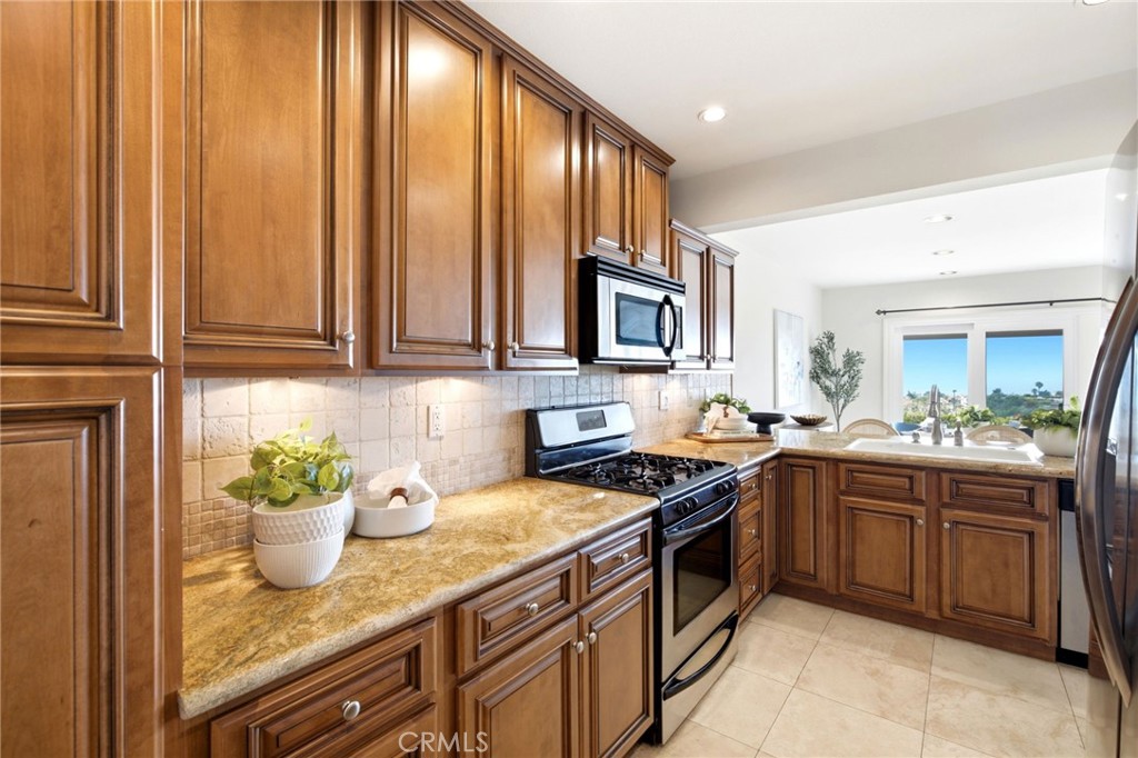 127 Avenida Adobe, San Clemente CA 92672 - photo 15