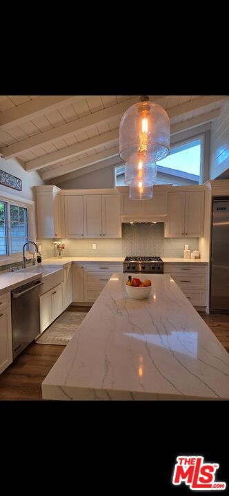 127 W Avenida De Los Lobos Marinos, San Clemente CA 92672 - photo 2