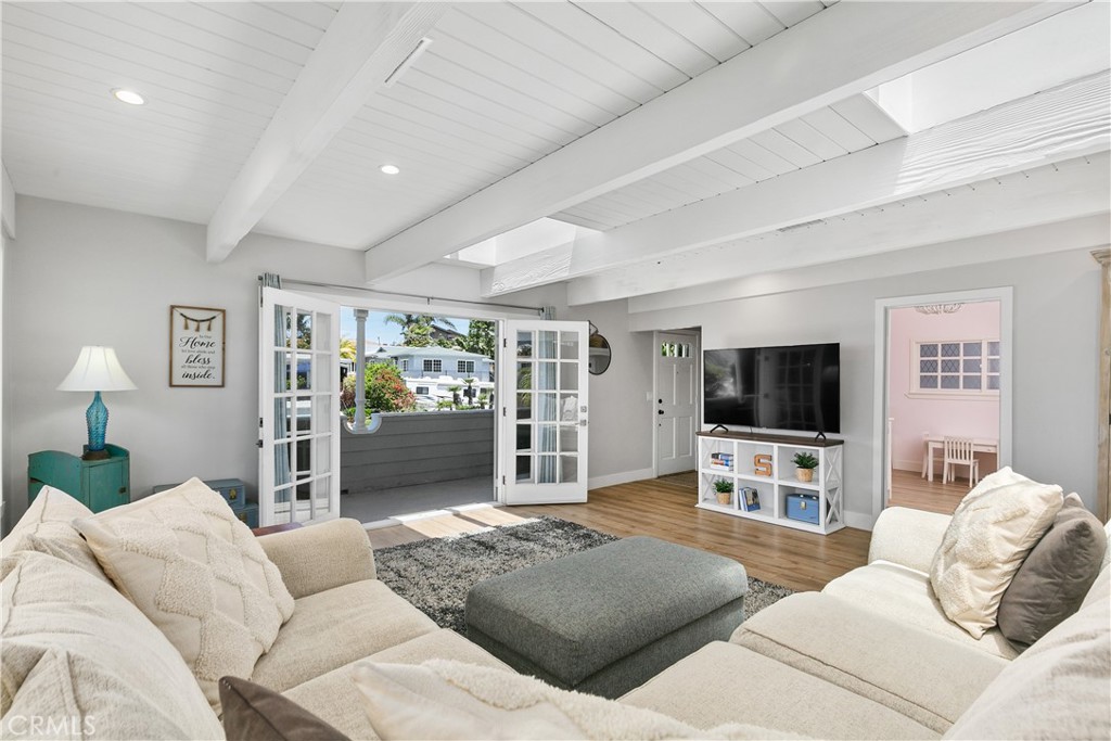 127 West Avenida De Los Lobos Marinos, San Clemente CA 92672 - photo 8