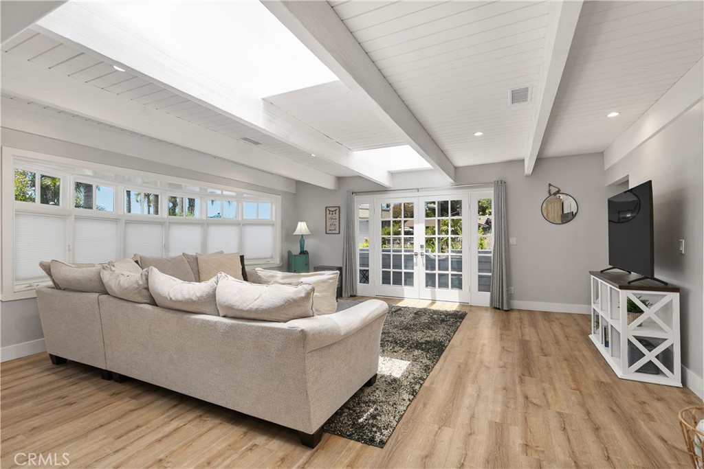 127 West Avenida De Los Lobos Marinos, San Clemente CA 92672 - photo 9