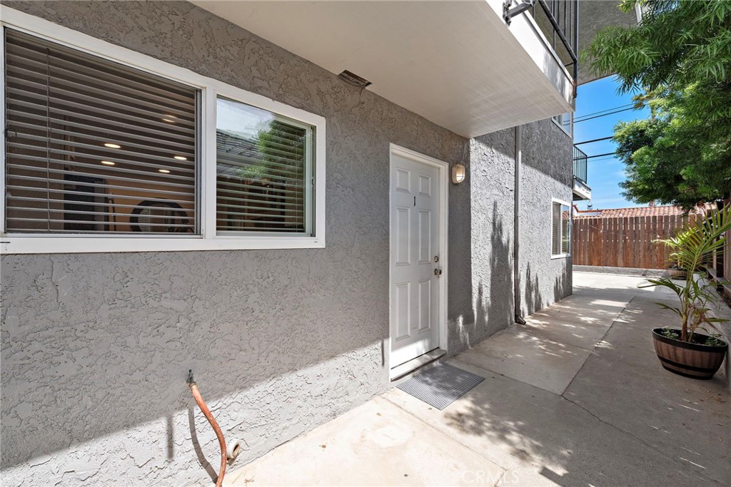 Unit 1 - 3bd/1.5ba - 129 Avenida Serra, San Clemente CA 92672 - photo 4
