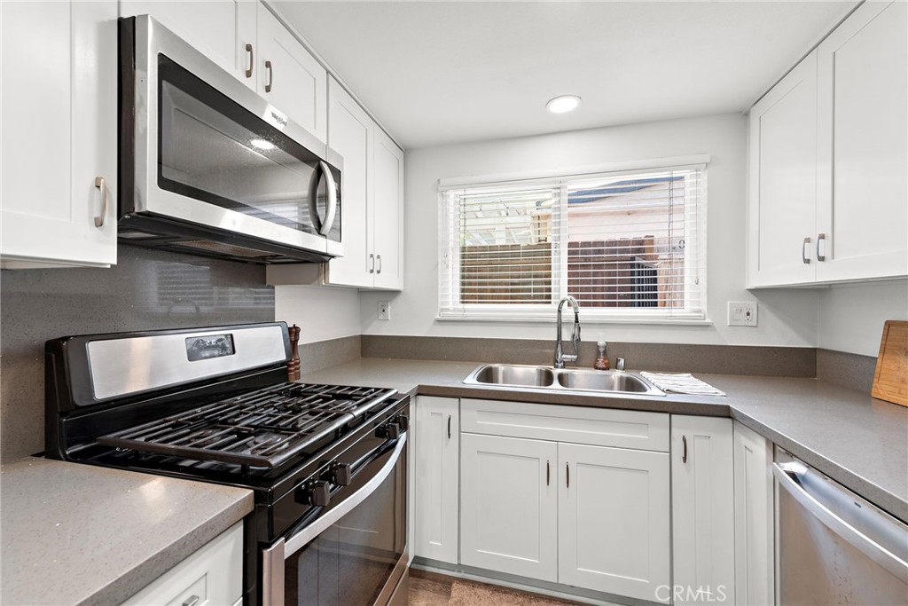 Unit 1 - 3bd/1.5ba - 129 Avenida Serra, San Clemente CA 92672 - photo 9