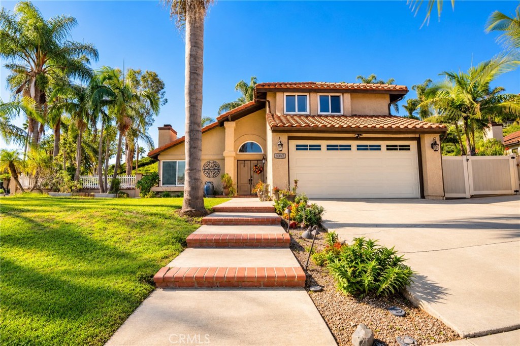 1317 Altura, San Clemente CA 92673 - photo 2