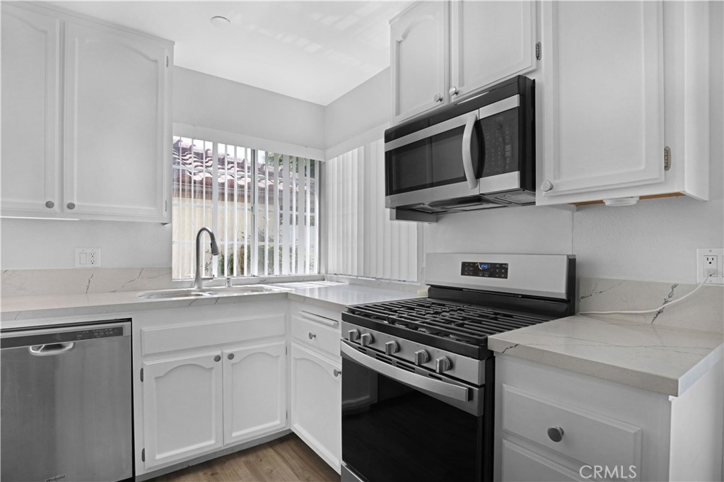 1348 Felipe 22, San Clemente CA 92673 - photo 8