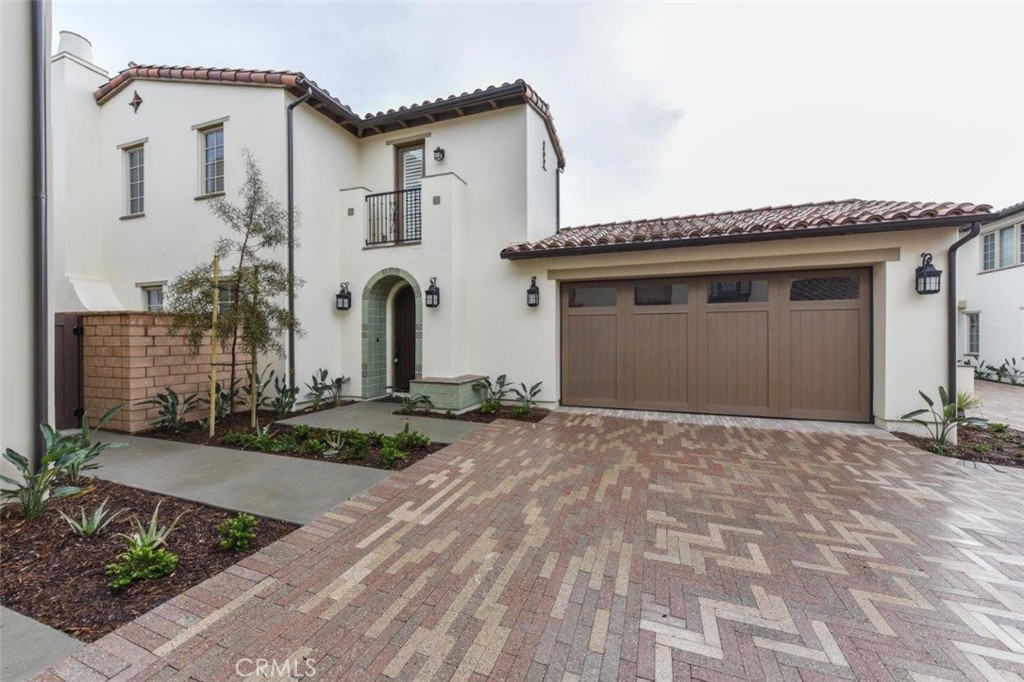 2 car garage - 144 Via Murcia, San Clemente CA 92672 - photo 1
