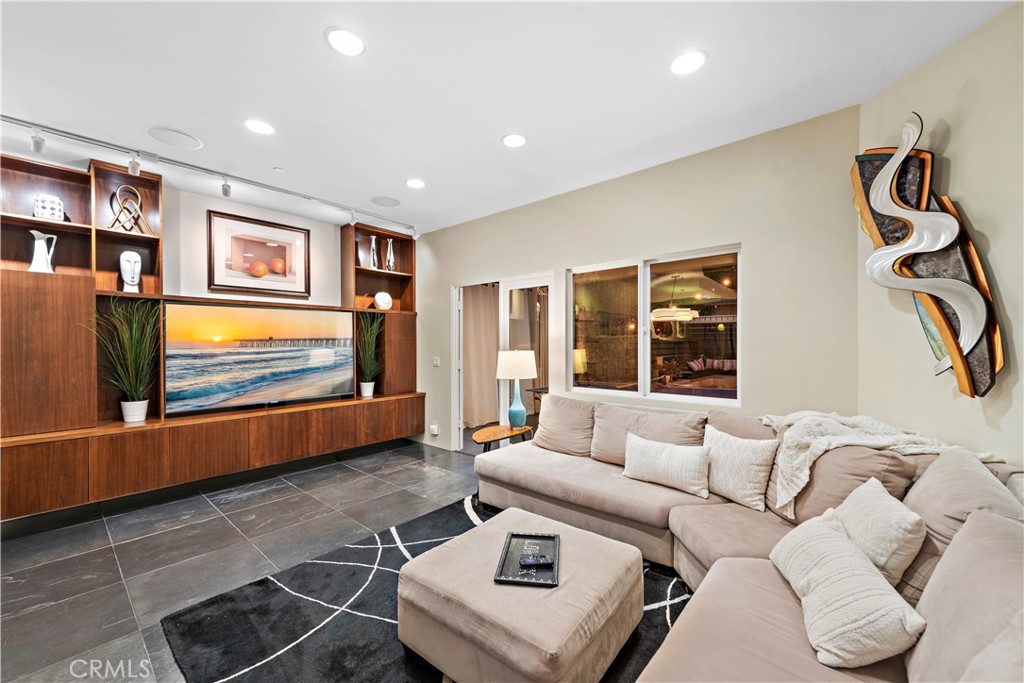 147 W Avenida Cadiz, San Clemente CA 92672 - photo 8