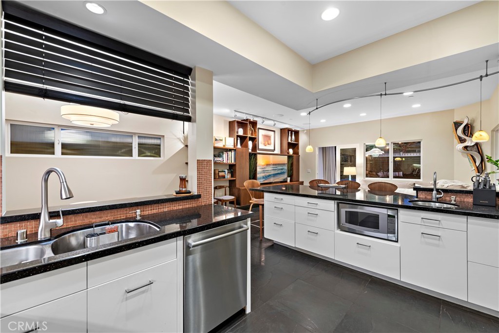 147 W Avenida Cadiz, San Clemente CA 92672 - photo 9