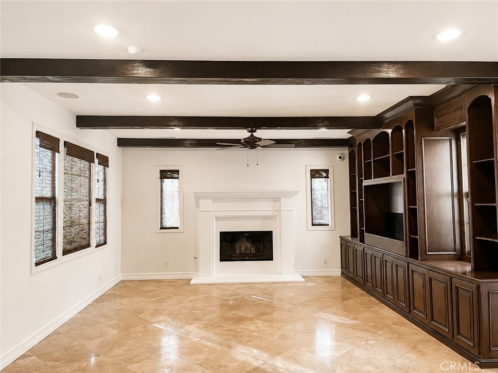 living room - 15 Corte Cabrito, San Clemente CA 92673 - photo 5