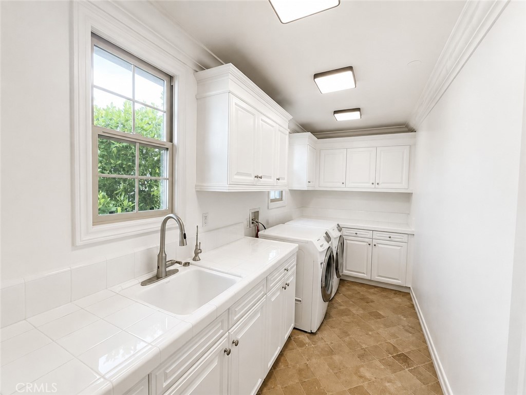 the laundry room - 15 Corte Cabrito, San Clemente CA 92673 - photo 40