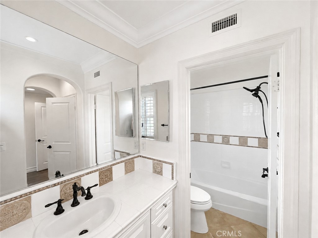 the first guest room restroom - 15 Corte Cabrito, San Clemente CA 92673 - photo 47