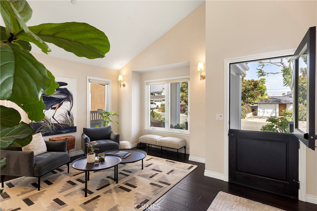 150 W Avenida San Antonio, San Clemente CA 92672 - photo 3