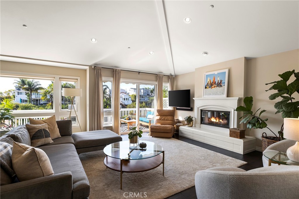 150 W Avenida San Antonio, San Clemente CA 92672 - photo 5