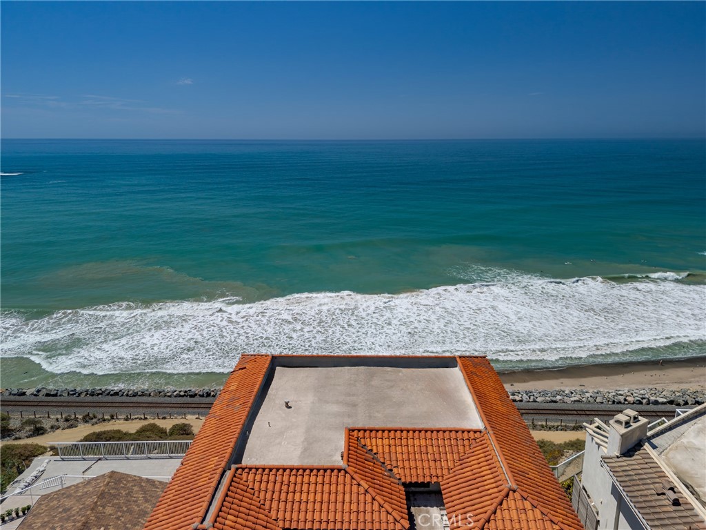 1507 Buena Vista, San Clemente CA 92672 - photo 25