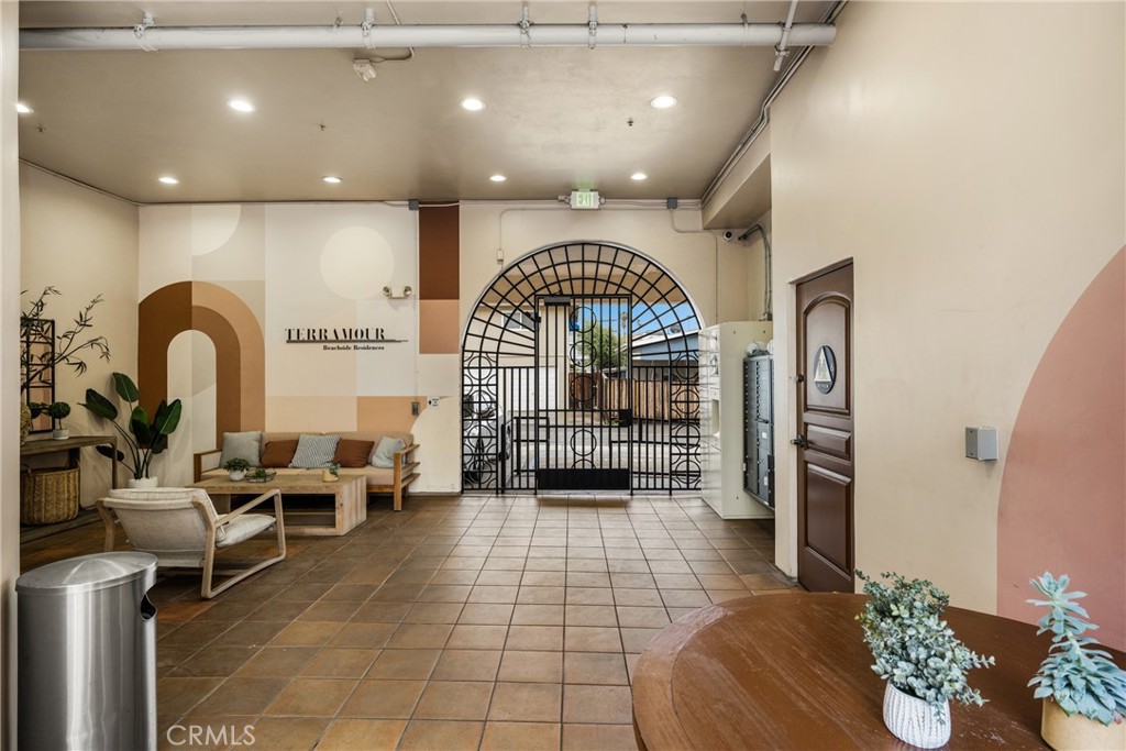 Main floor lobby and mail area - 1520 N El Camino Real 10, San Clemente CA 92672 - photo 3