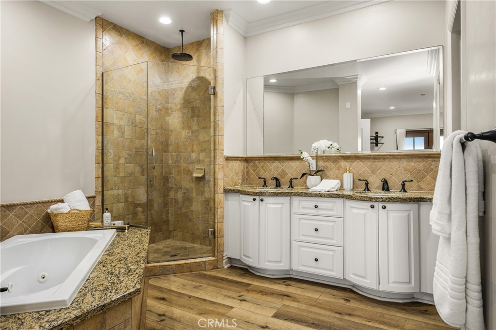 Luxurious rear full bath - 1520 N El Camino Real 10, San Clemente CA 92672 - photo 19