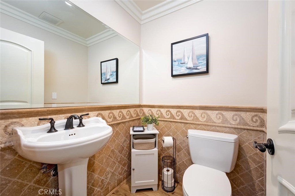 Hall Bathroom - 1520 N El Camino Real 26, San Clemente CA 92672 - photo 23
