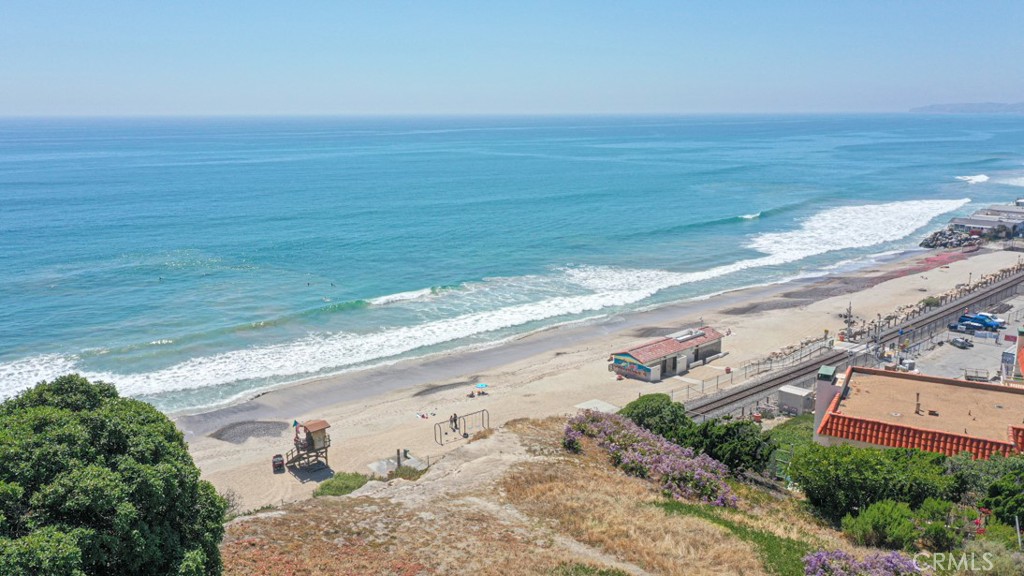 1527 Buena Vista, San Clemente CA 92672 - photo 18