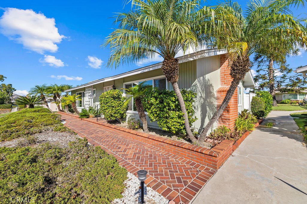153 Monte Vista, San Clemente CA 92672 - photo 9