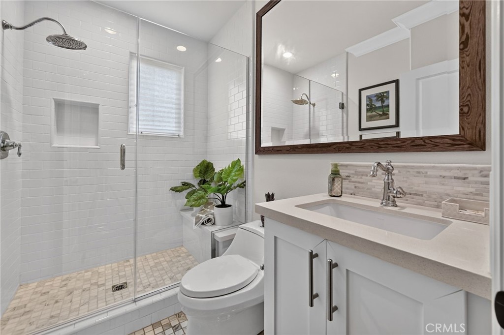Main floor bath - 154 Via Galicia, San Clemente CA 92672 - photo 35