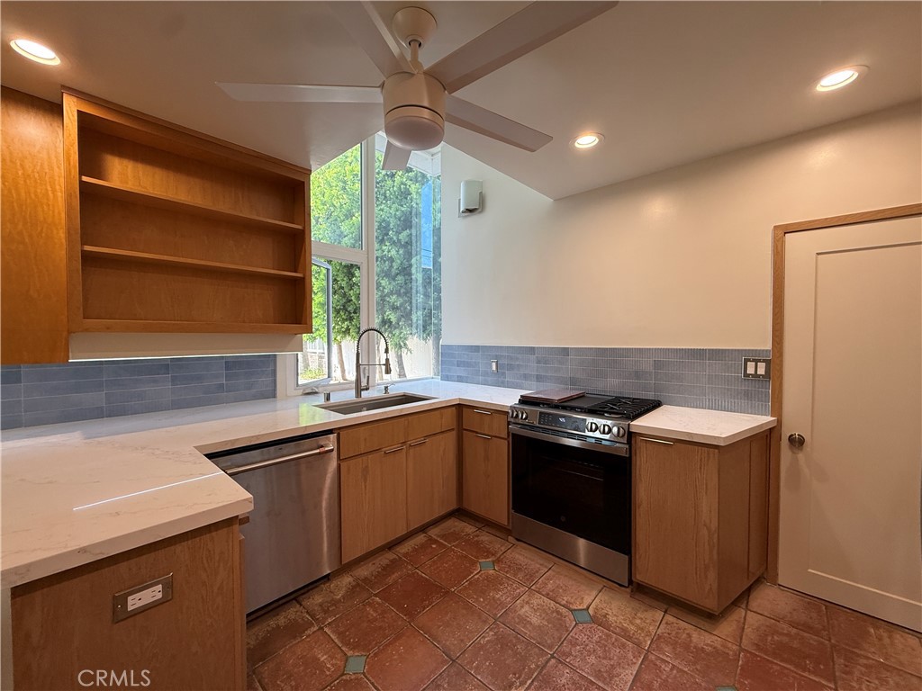 159 W Avenida Alessandro, San Clemente CA 92672 - photo 26