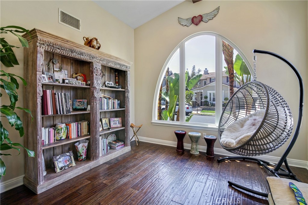 1609 Vista Luna, San Clemente CA 92673 - photo 7
