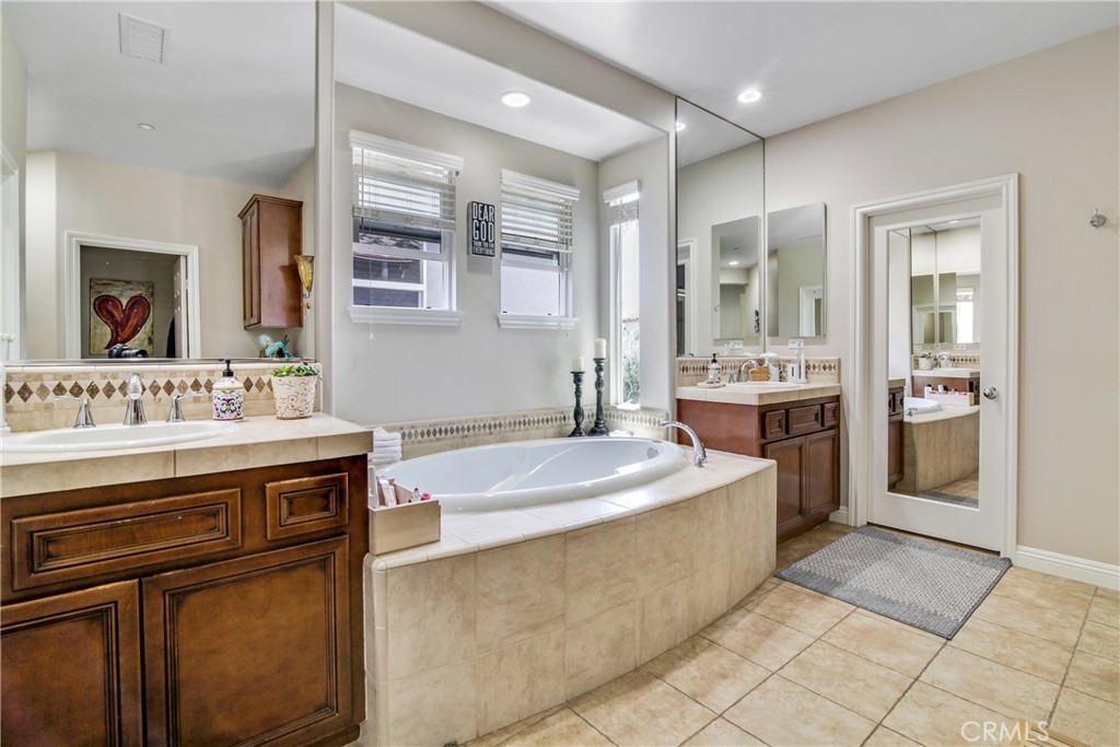 1609 Vista Luna, San Clemente CA 92673 - photo 12