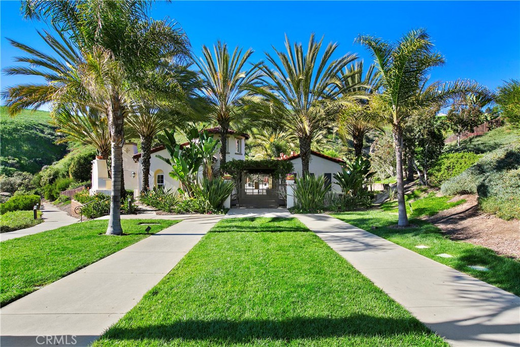 Clubhouse Entrance - 1609 Vista Luna, San Clemente CA 92673 - photo 23