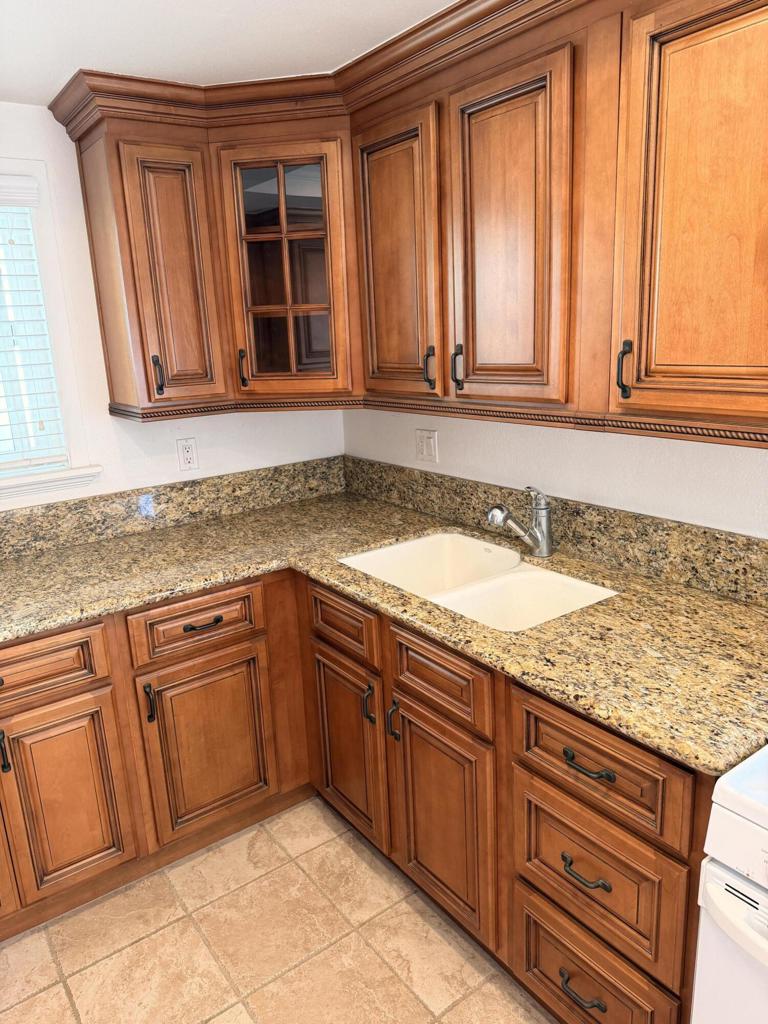 A Kitchen2 - 163 W Mariposa A, San Clemente CA 92672 - photo 2