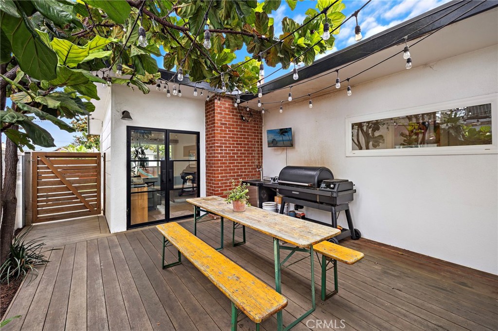 Courtyard - 166 Avenida Santa Margarita, San Clemente CA 92672 - photo 18