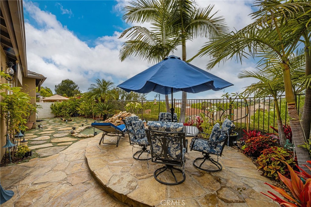 Backyard Oasis - 17 Corte Rivera, San Clemente CA 92673 - photo 3