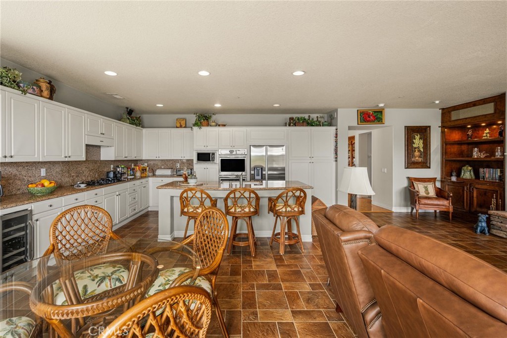Expansive Kitchen - 17 Corte Rivera, San Clemente CA 92673 - photo 7