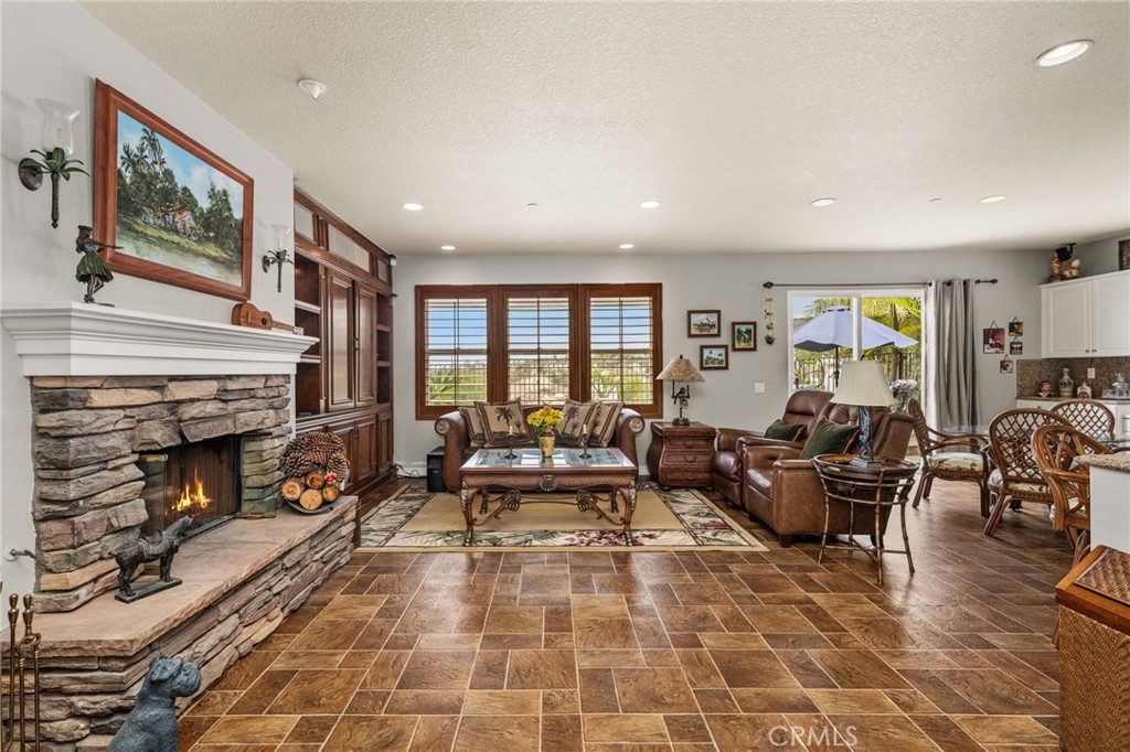Comfortable Family Room - 17 Corte Rivera, San Clemente CA 92673 - photo 8
