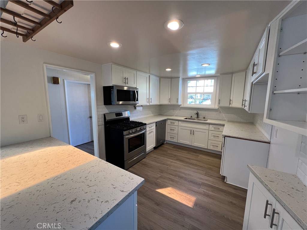 17 W Avenida San Gabriel, San Clemente CA 92672 - photo 3