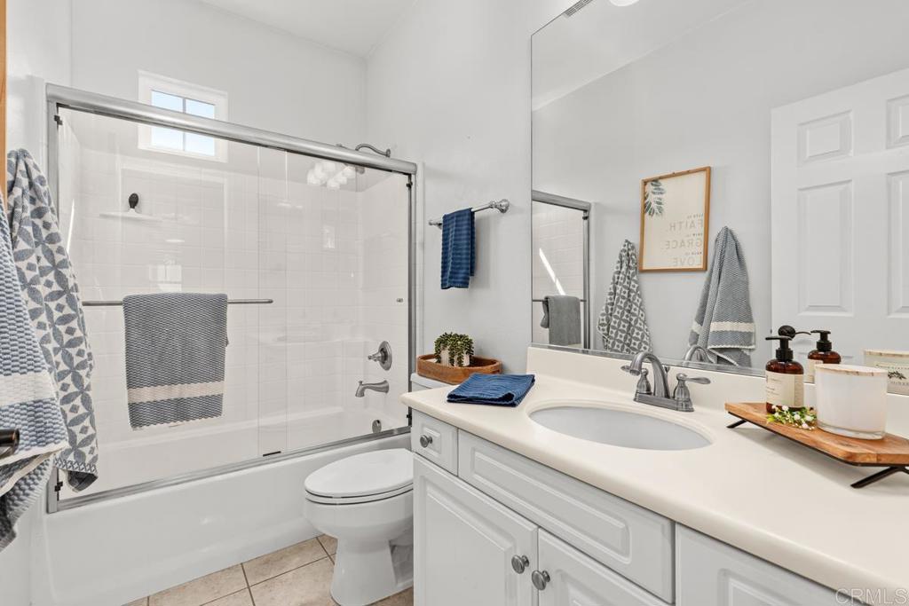 Upstairs Hall Bathroom - 170 Paseo Vista, San Clemente CA 92673 - photo 25