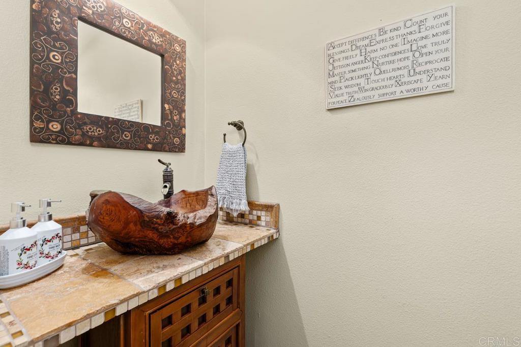 Downstairs 1/2​​‌​​​​‌​​‌‌​​‌‌​​‌‌​​‌​​​‌‌​‌​​​​‌‌​‌​​ Bathroom - 170 Paseo Vista, San Clemente CA 92673 - photo 27