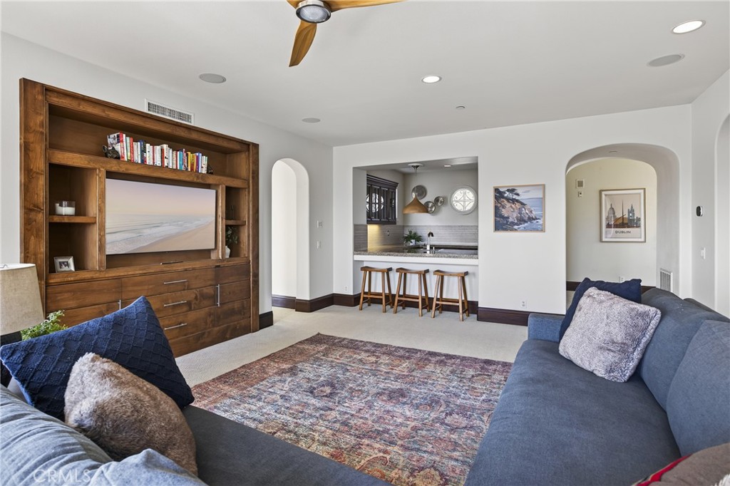 Game room upstairs with secondary kitchen in background - 18 Via Alcamo, San Clemente CA 92673 - photo 16
