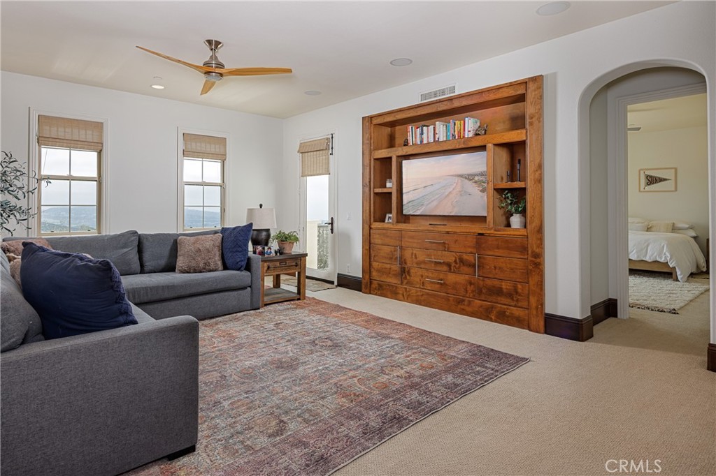 Game days or movie nights are something to look forward in this second-floor area - 18 Via Alcamo, San Clemente CA 92673 - photo 18