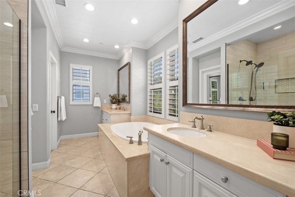 Large walk-in closet is in en-suite bathroom. - 19 Calle Verdadero, San Clemente CA 92673 - photo 27