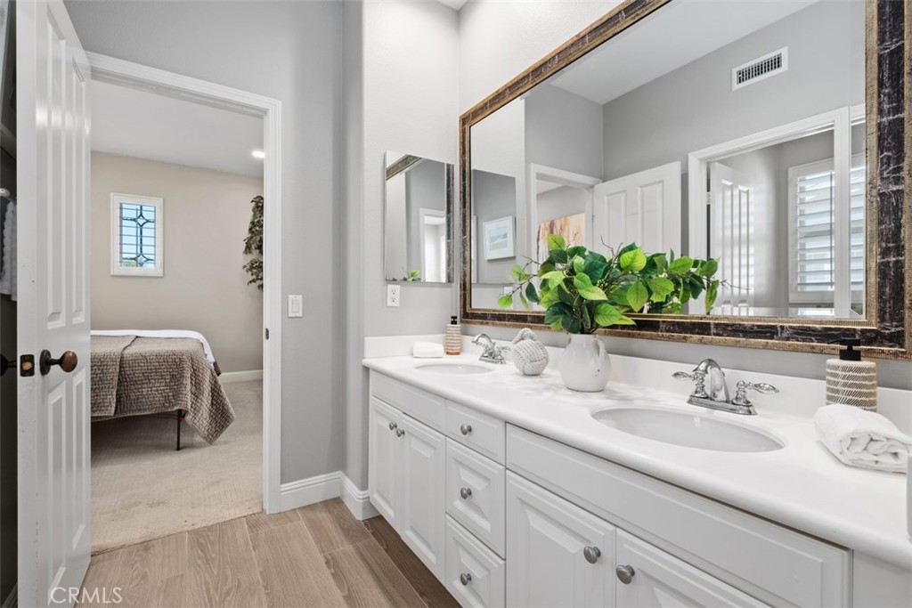 Jack and Jill upstairs Bathroom - 19 Calle Verdadero, San Clemente CA 92673 - photo 29